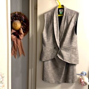Jeremy skirt & vest set EUC fully lined versatile fashion